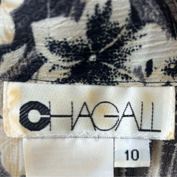 Chagall - Black and White Floral Short Cap Sleeve Button Up Blouse - Picture 3 of 3